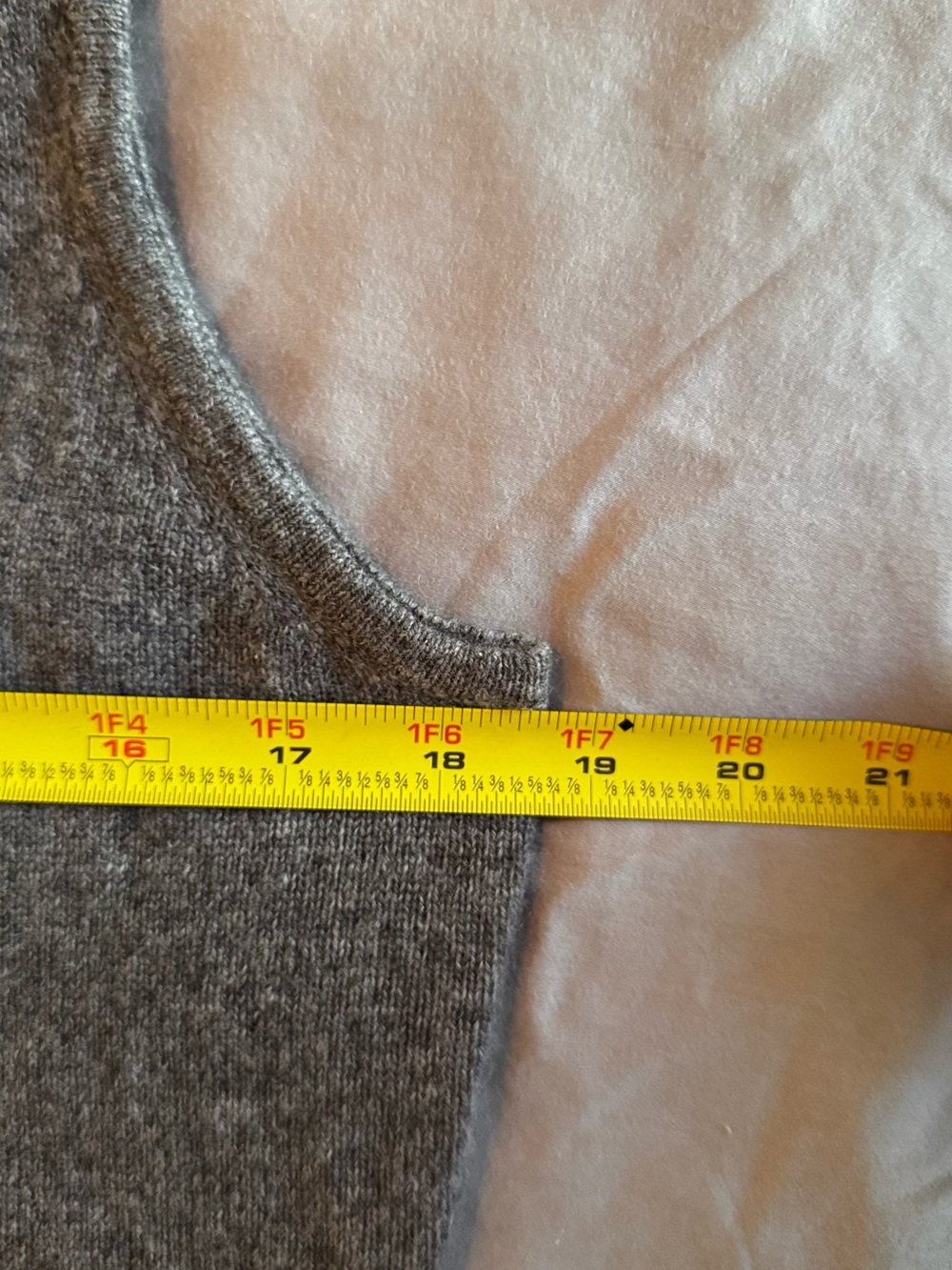 NEIMAN MARCUS 100% Cashmere Grey Sleeveless Tank Top - Picture 12 of 13